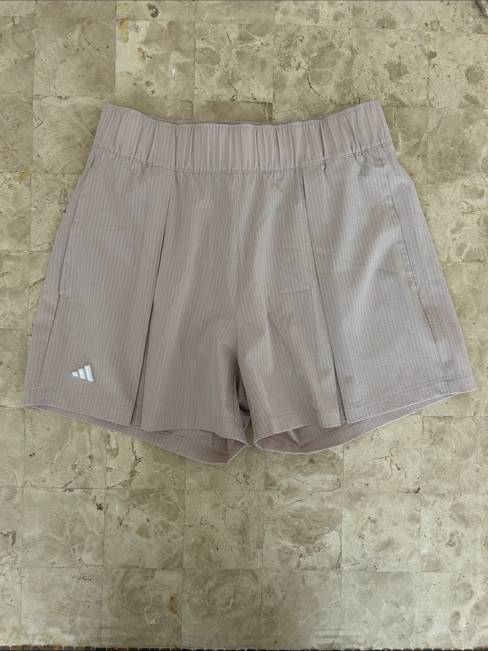 NWT Adidas Women's Go-To Pleated Golf Shorts Color Taupe Size S